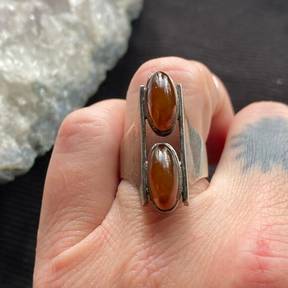 Vintage Sterling Silver Tiger's Eye double stone thick Ring. Signed M.F.I.G. 6 - Picture 2 of 8